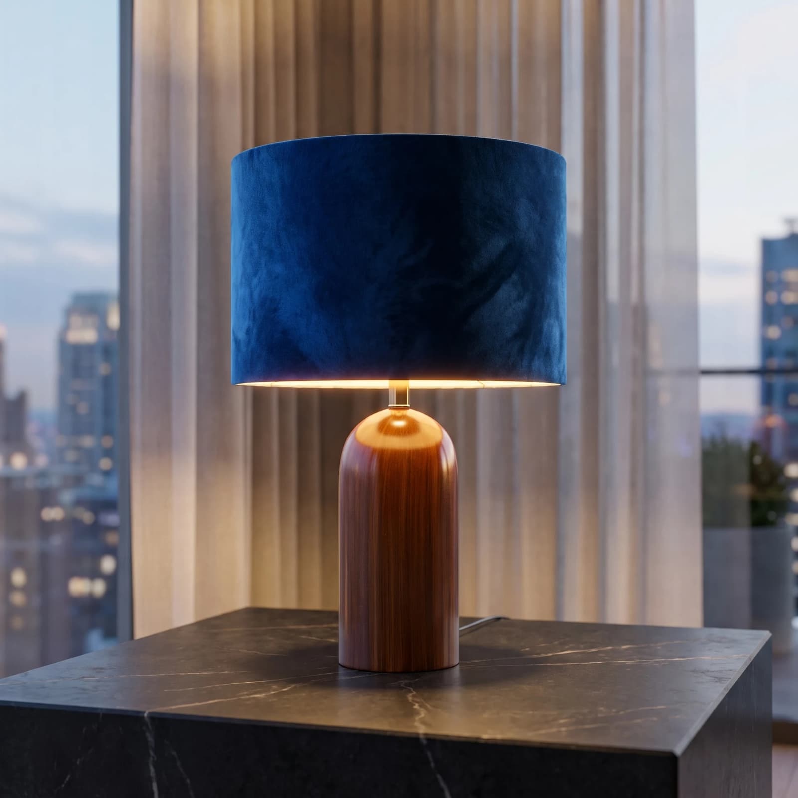 The Royal Sapphire Polished Accent Lamp 3