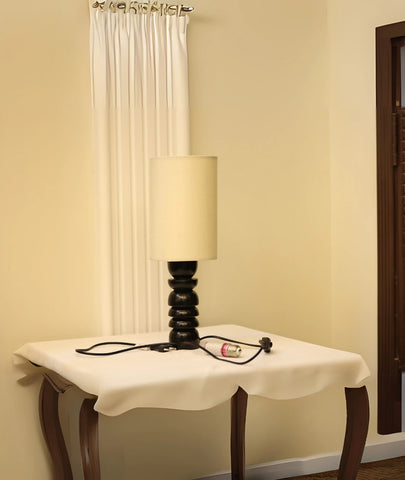 Hunter small wooden lamp on table