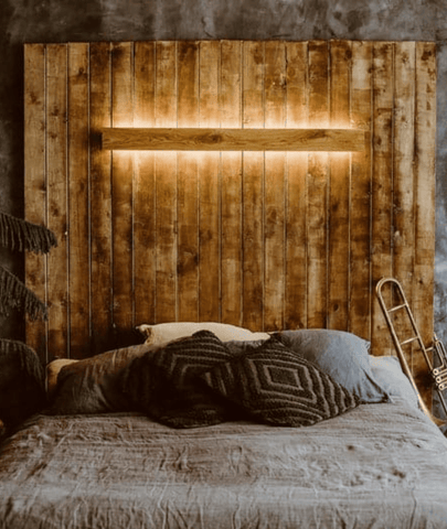 Handcrafted Linear Wall Lamp - Lamp and Glow