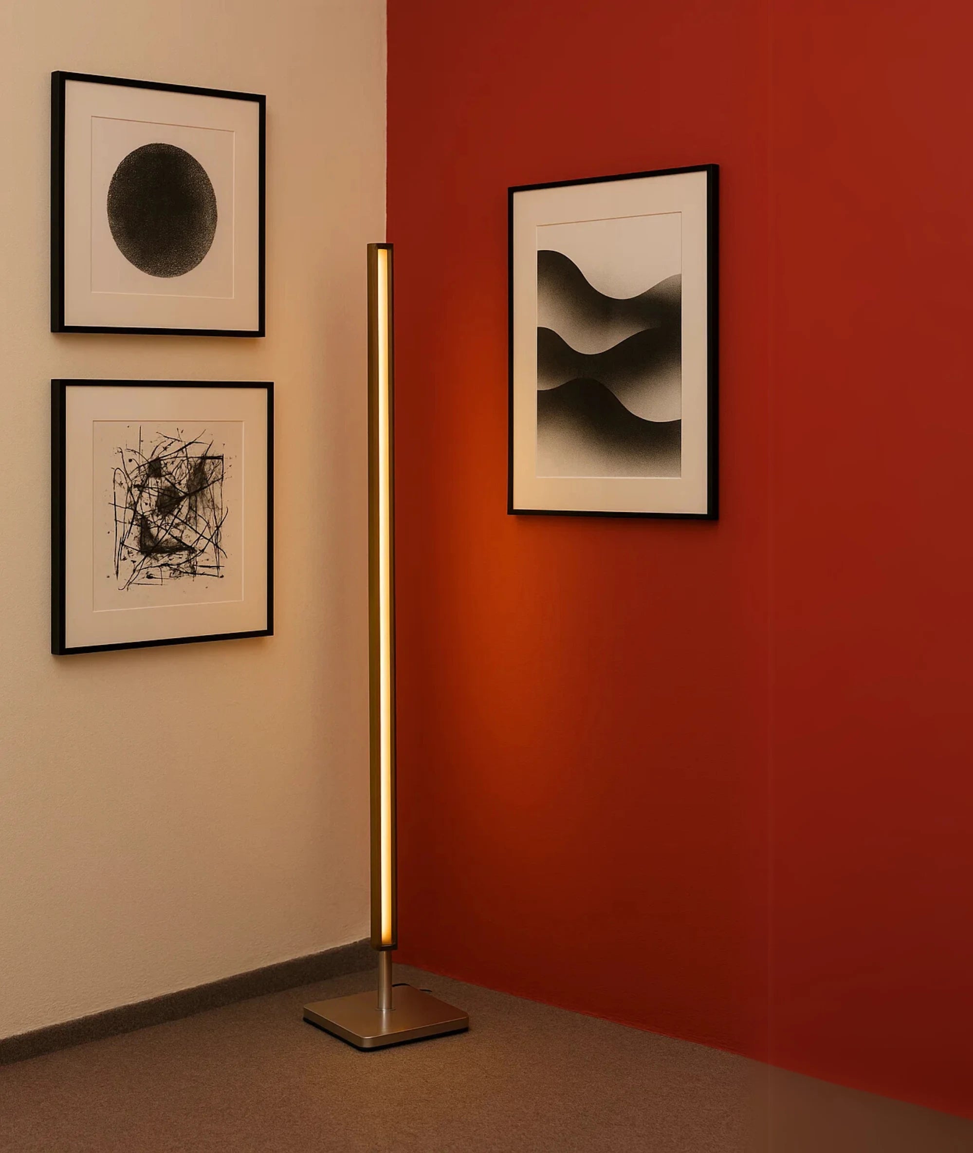 The Minimal Floor and Table light