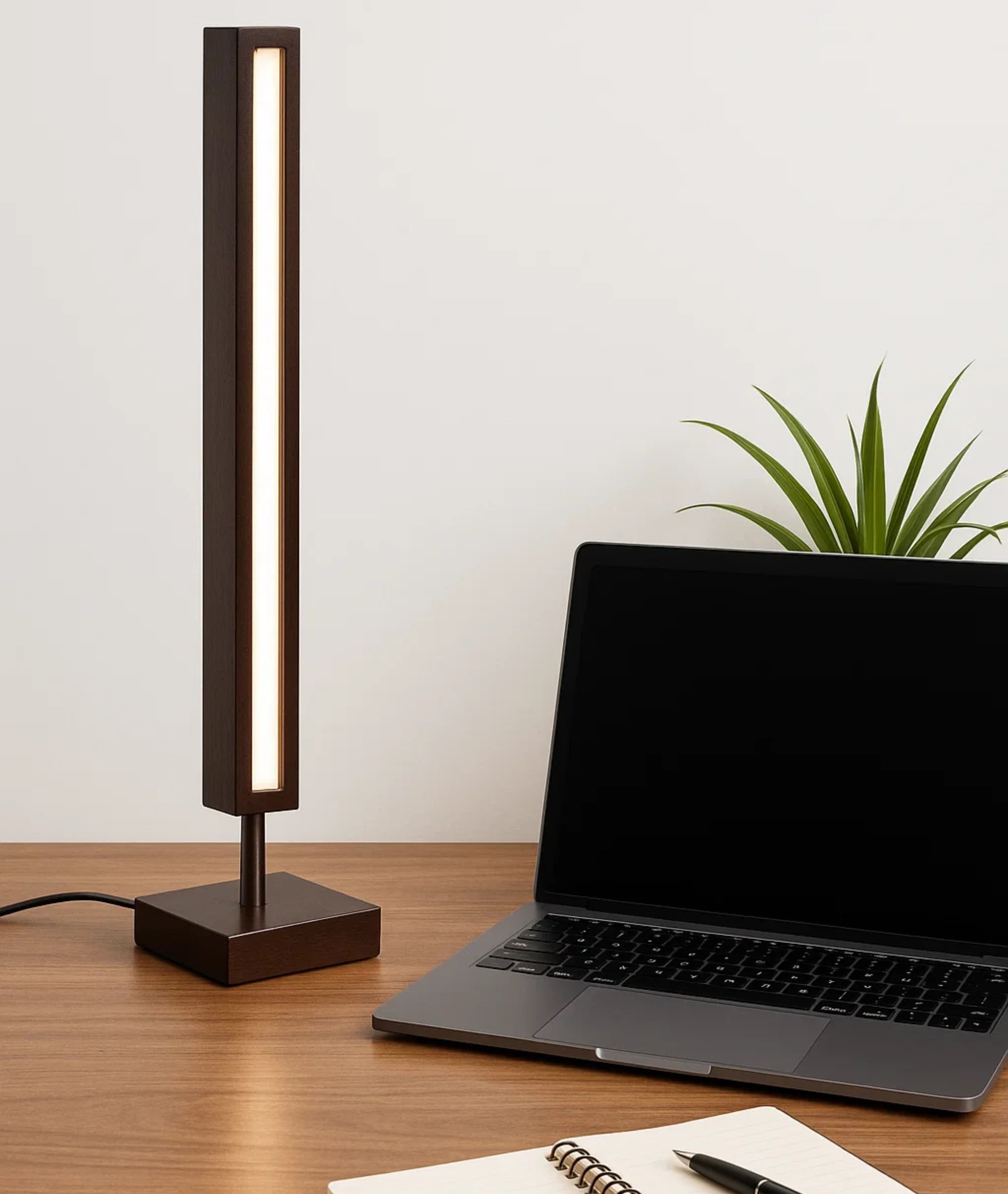 The Minimal Floor and Table light